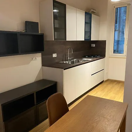 Eutierrableisurestay Romatermini Apartmán *
