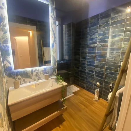 Eutierrableisurestay Romatermini Apartmán *